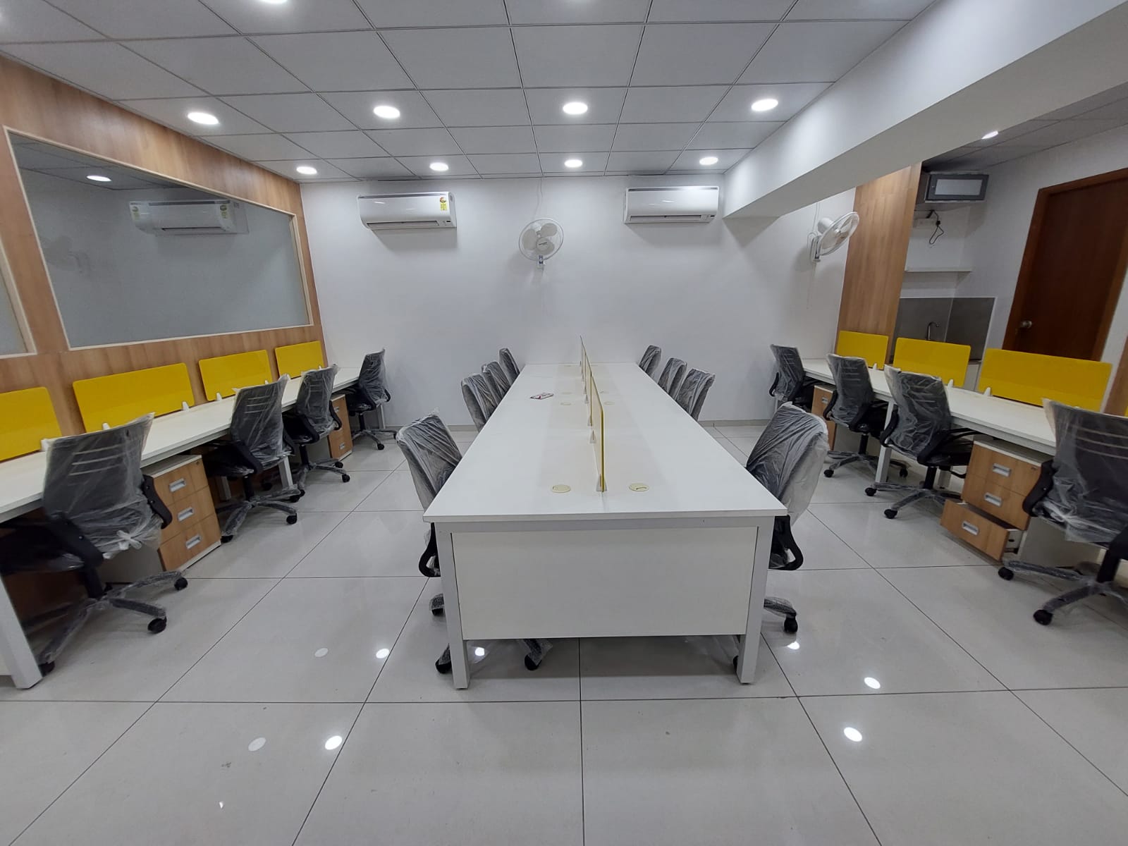 Commercial Fully Furnished Office Space for Rent on Science City Road, Ahmedabad