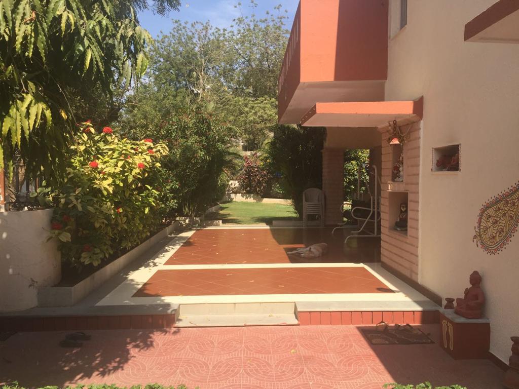 Luxurious Bungalow for Sale | Satellite, Ahmedabad